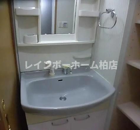 洗面設備　忙しい朝には欠かせない洗面所です