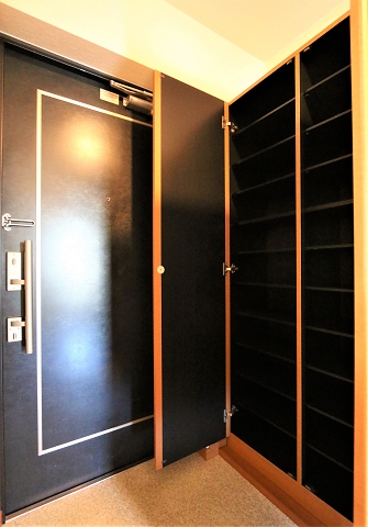 玄関　シューズボックスもたっぷり収納出来ますよ