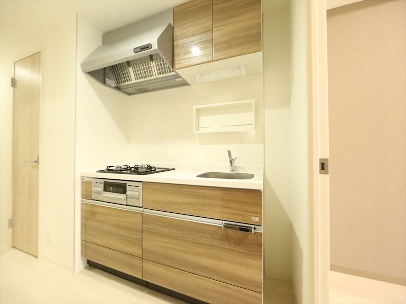 キッチン　システムキッチン（ガス3口コンロ・グリル付）