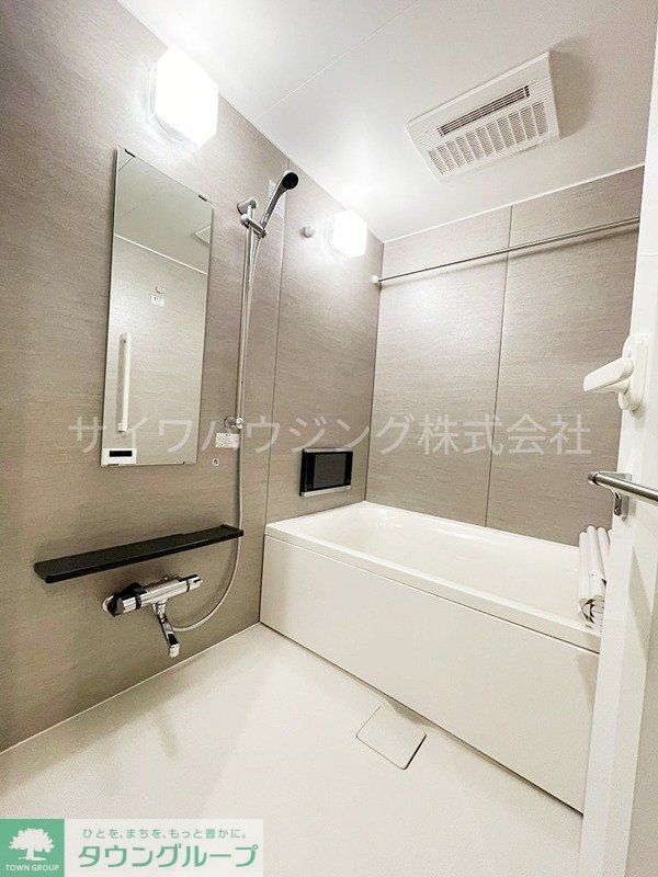 バス・シャワールーム　バス