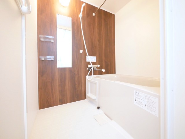 バス・シャワールーム　ゆったりとしたお風呂です♪