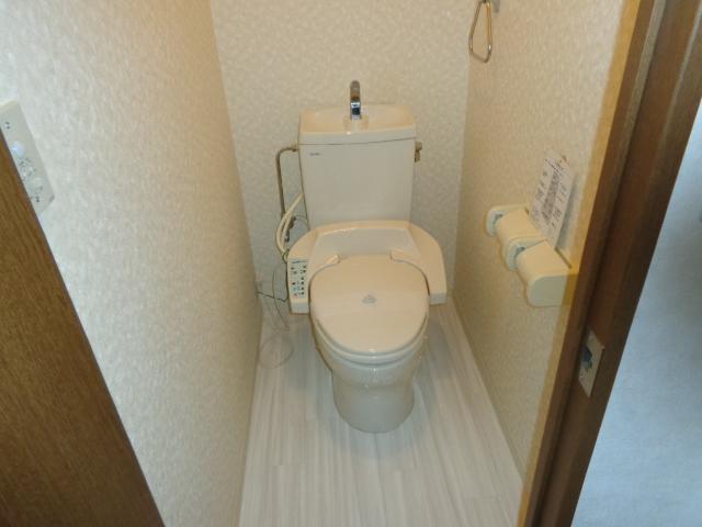 トイレ　シャワー付トイレ
