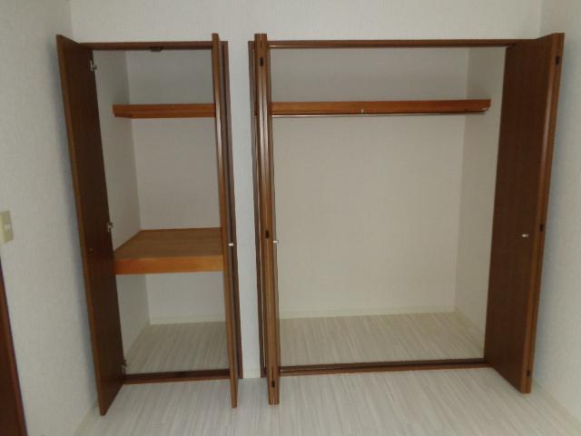 収納　クローゼット