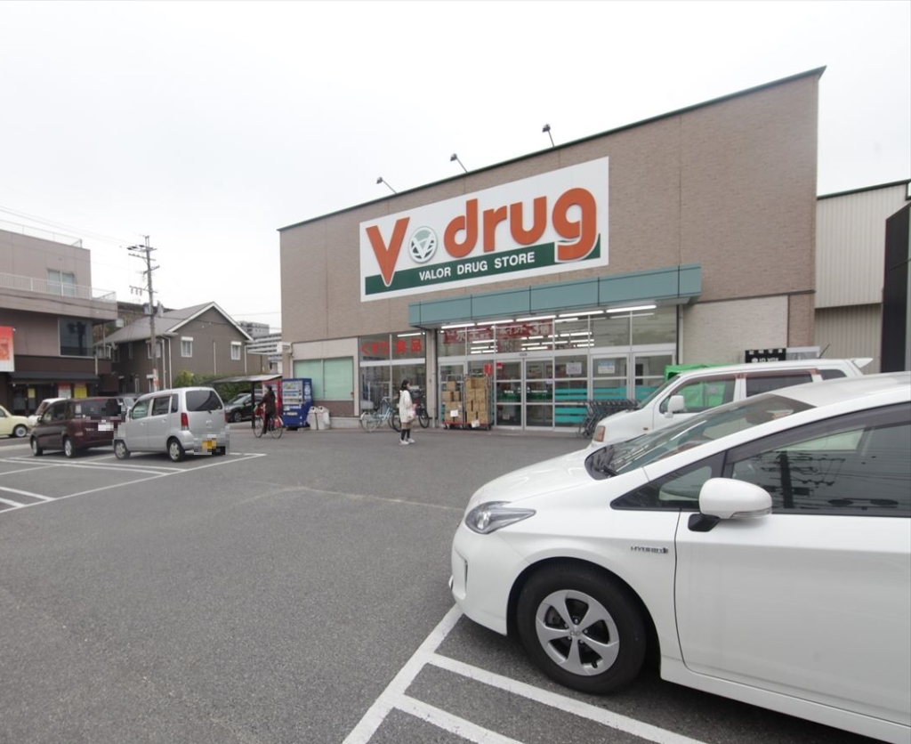 ドラックストア　Ｖ・ｄｒｕｇ 守山小幡店（ドラッグストア）（ドラッグストア）まで365m