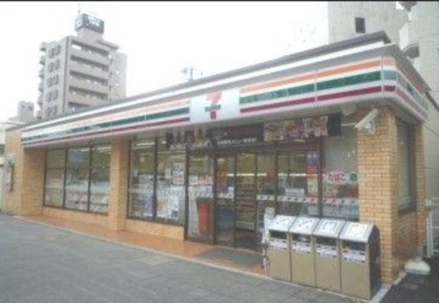 コンビニ　セブンイレブン豊島巣鴨新田店（コンビニ）まで414m