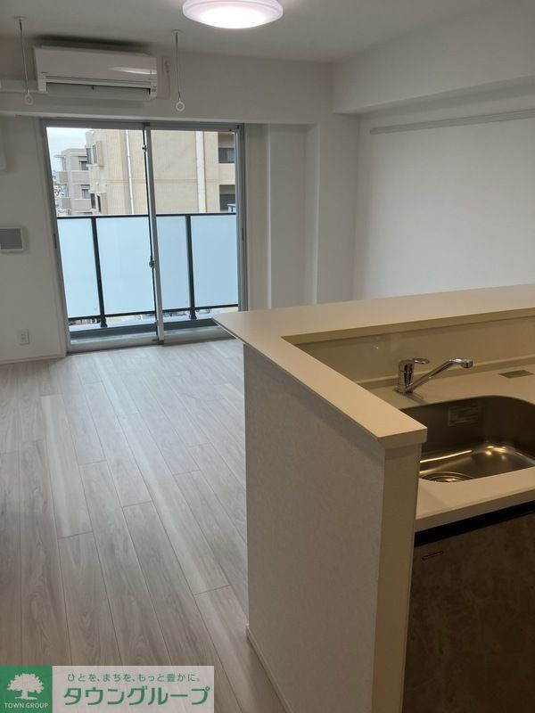 居室・リビング　キッチン