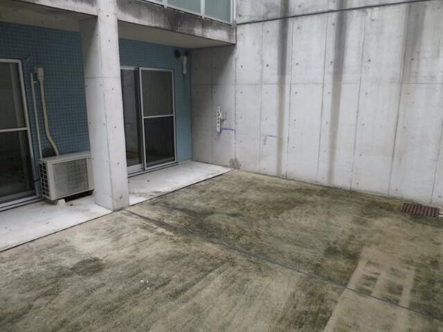 駐車場　※参考写真