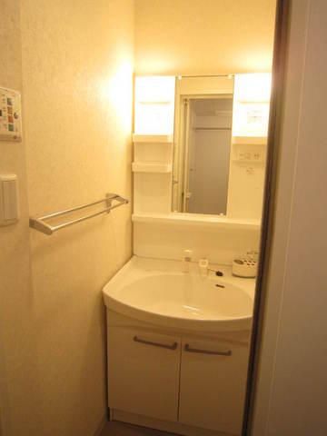 洗面設備　★便利な独立洗面台★