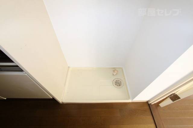 その他　２０５号室内装写真参照