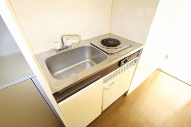 キッチン　２０５号室内装写真参照