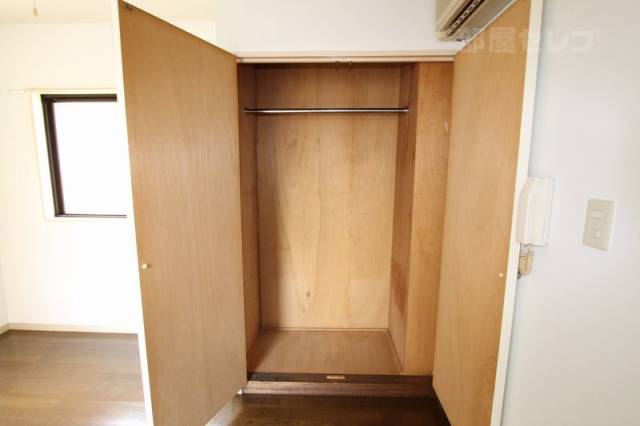 収納　２０５号室内装写真参照