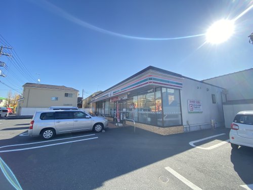 コンビニ　セブンイレブン 松戸南花島4丁目店（コンビニ）まで553m