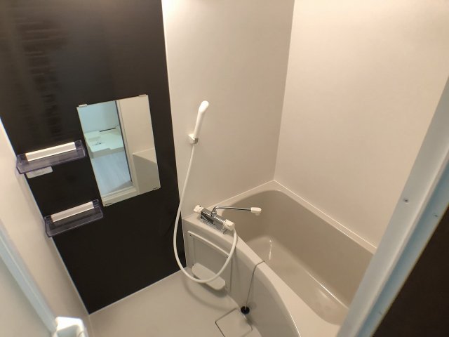 バス・シャワールーム　写真は同型タイプのお部屋です★
