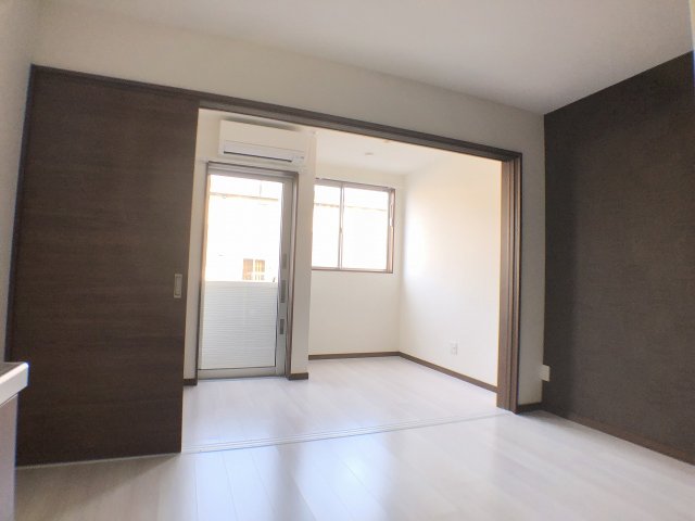 居室・リビング　写真は同型タイプのお部屋です★