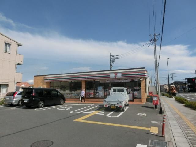 コンビニ　セブン-イレブン八潮大瀬店（コンビニ）まで567m