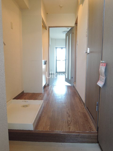 玄関　全て違うお部屋（同じ間取り）の写真です