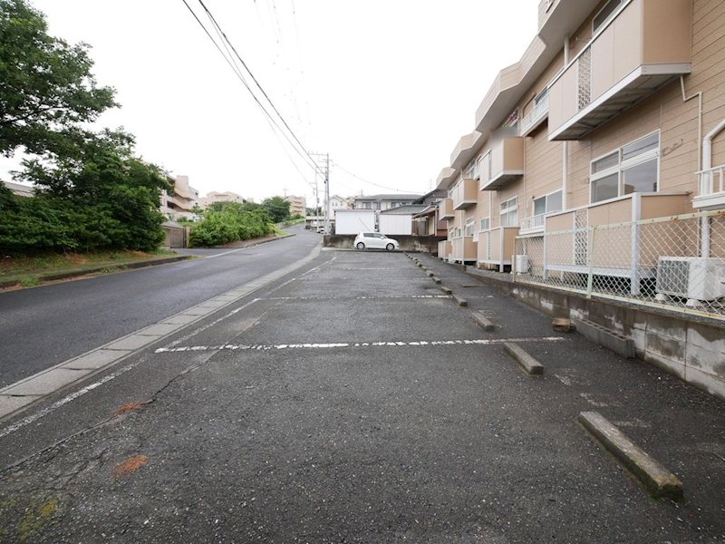 駐車場　敷地内駐車場