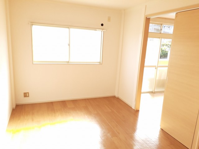 その他部屋・スペース　洋室６帖