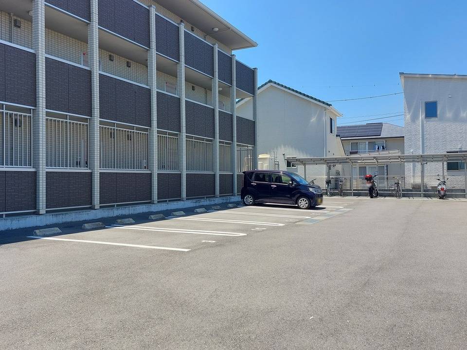 駐車場　駐車場