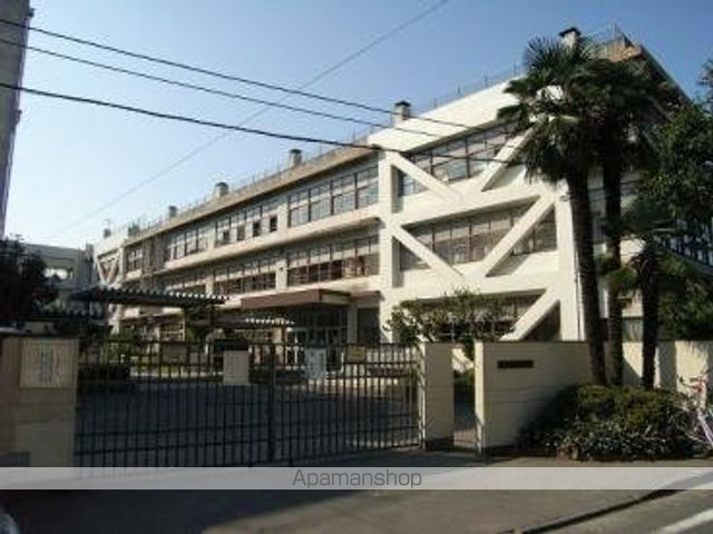中学校　立川市立第五中学校（中学校）まで598m