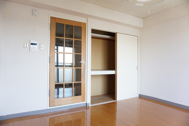 その他部屋・スペース　洋室８帖