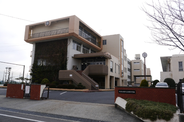中学校　北名古屋市立訓原中学校（中学校）まで1462m