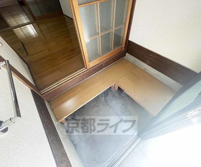 玄関　大きな段差がありません