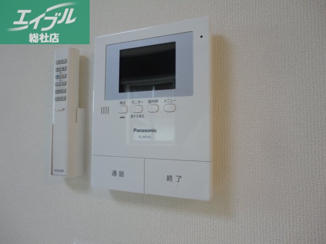 セキュリティ　モニター付きインターホン