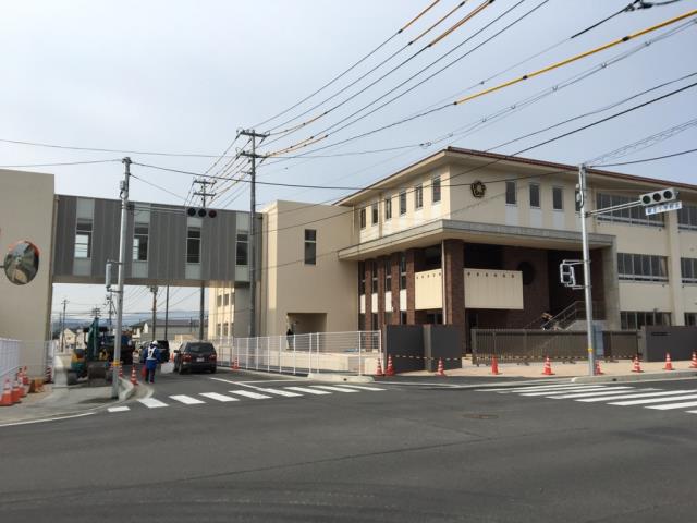 小学校　龍王小学校（小学校）まで406m