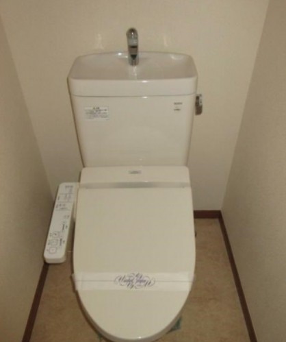 トイレ　※こちらの写真は他部屋参考写真です