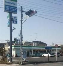 コンビニ　ファミリーマート戸田笹目七丁目店（コンビニ）まで693m