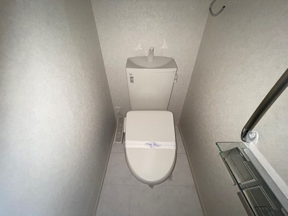 トイレ　※別部屋の写真です