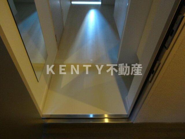 玄関　落ち着いた玄関です