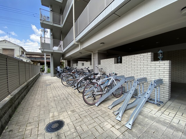 その他　敷地内/建物