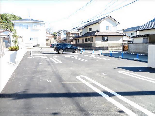 駐車場　駐車場