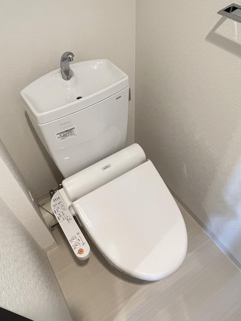 トイレ　※同建物別部屋のものを使用