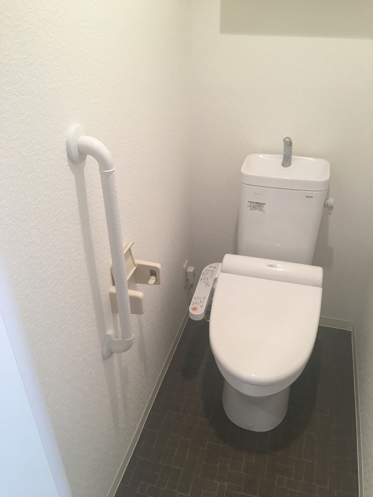 トイレ　ウォシュレット付のトイレです