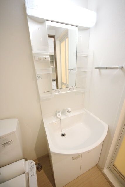 洗面設備　同タイプの間取り部屋の写真です