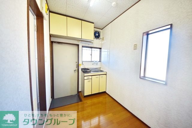 居室・リビング　※C号室は窓無し