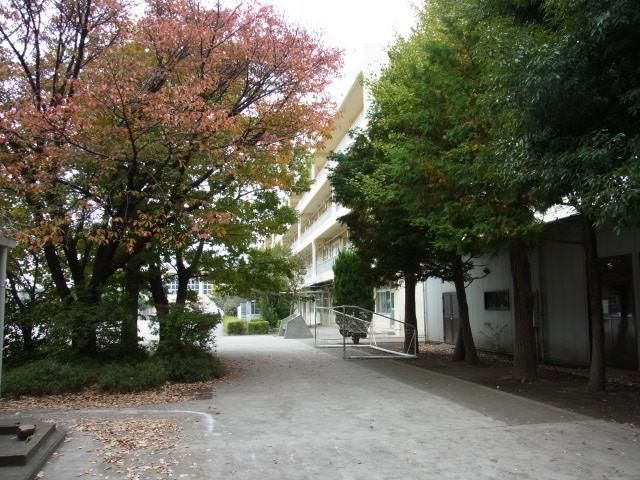 小学校　小金井市立第三小学校（小学校）まで600m