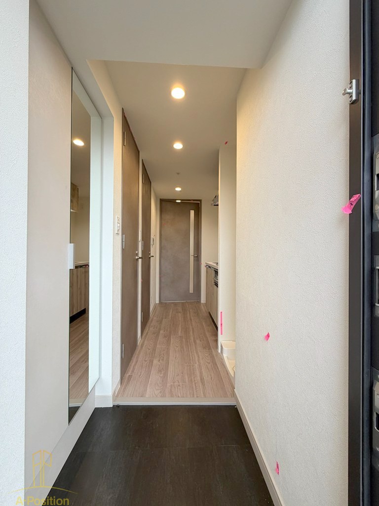 玄関　プレサンス京橋ＧＲＥＥＮ　ＹＡＲＤアルミラ