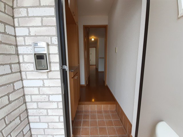 玄関　落ち着いた玄関です