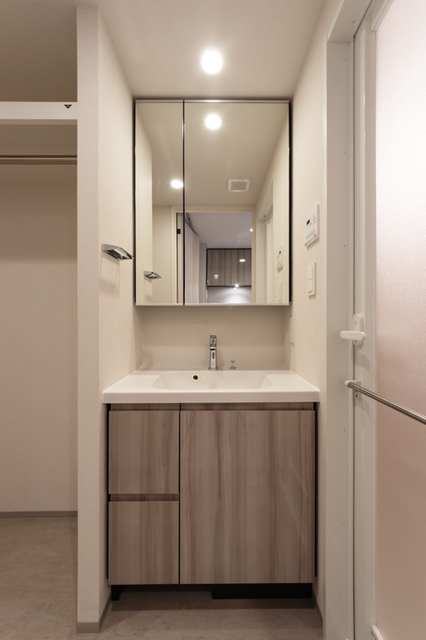 洗面設備　※写真は同タイプ住戸です。