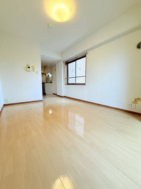 その他部屋・スペース　２面採光のお部屋です♪