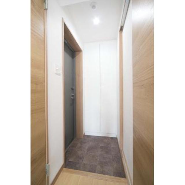 玄関　※写真は同タイプ住戸です。