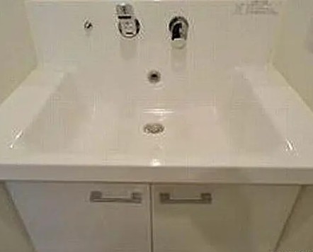洗面設備　写真は同タイプ住居です。