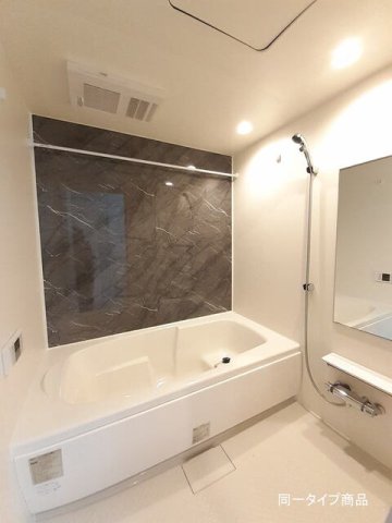 バス・シャワールーム　お風呂です