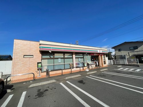 コンビニ　セブンイレブン 三里塚店（コンビニ）まで712m
