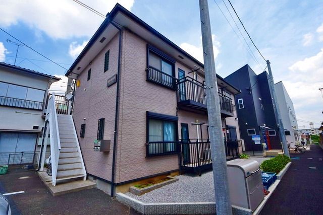 建物外観　★目の前は大きな建物が無いので日当たりも良いです★