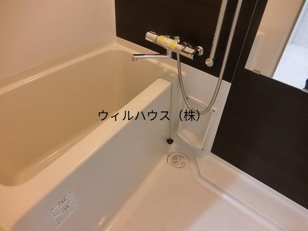 バス・シャワールーム　綺麗な浴槽！